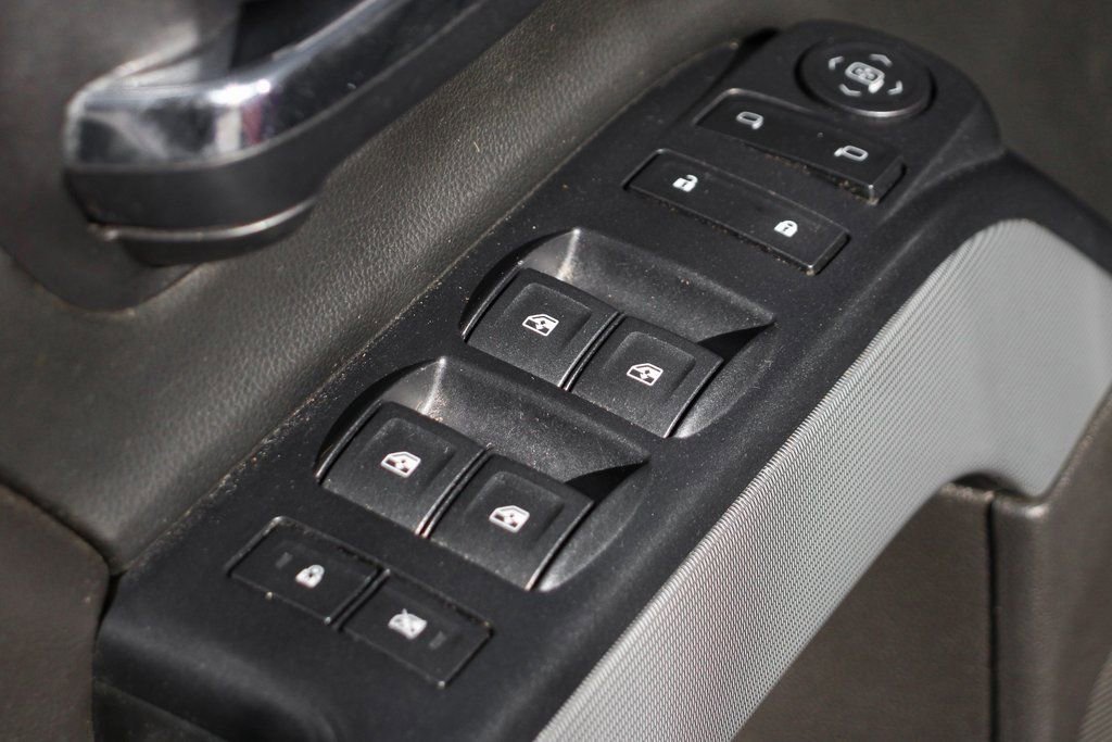 Used 2018 Chevrolet Silverado 1500 LT w/ Texas Edition image 16