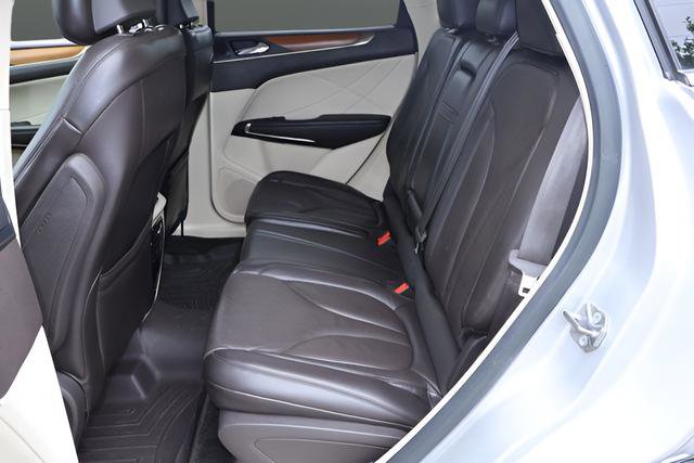 Used 2015 Lincoln MKC Reserve w/ Equipment Group 102A Reserve AWD/4WD image 15