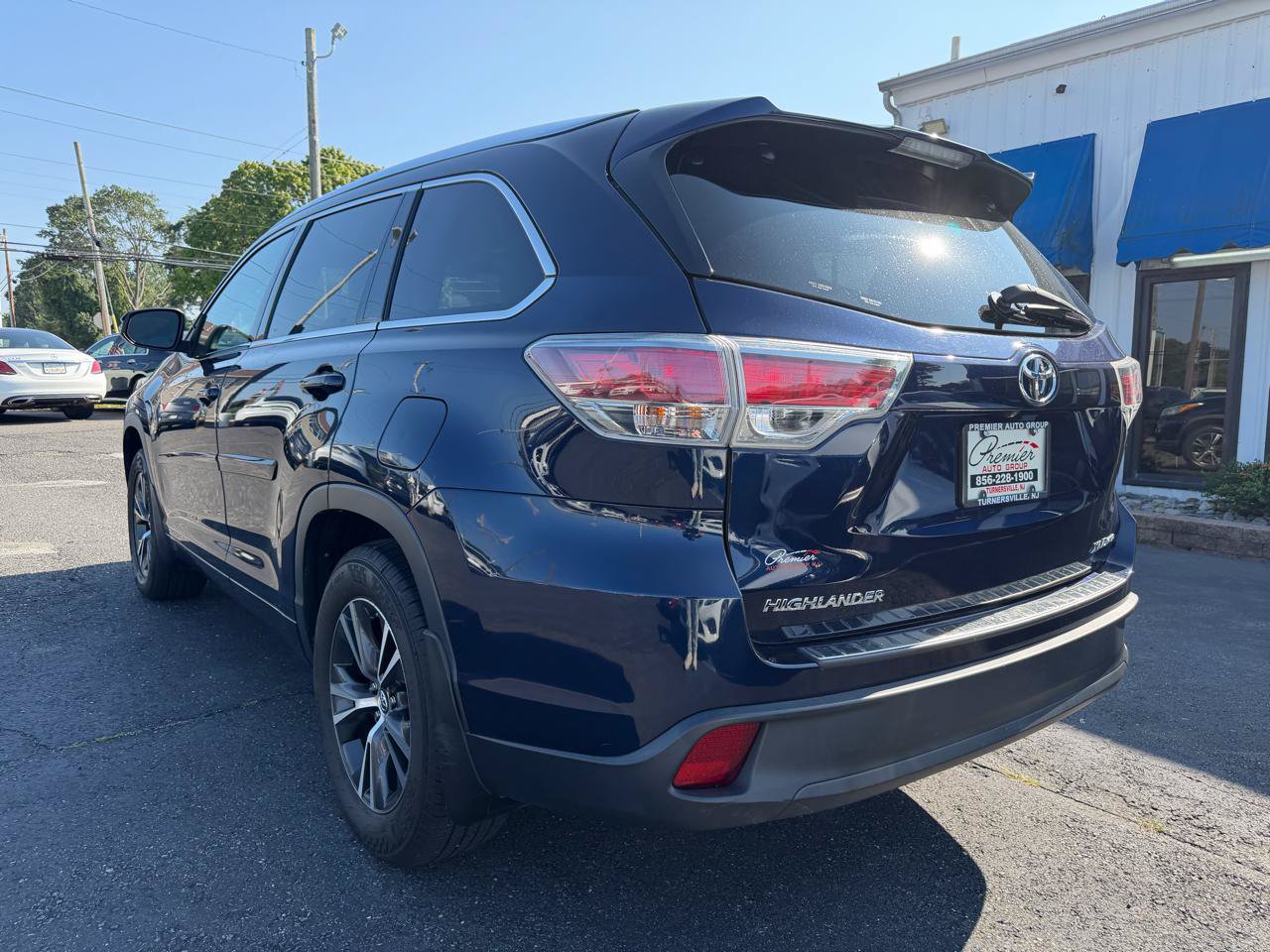Used 2016 Toyota Highlander XLE w/ Protection Package #3 AWD/4WD image 7