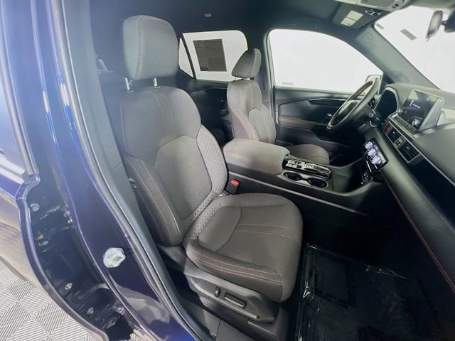 Used 2025 Honda Pilot Sport image 30