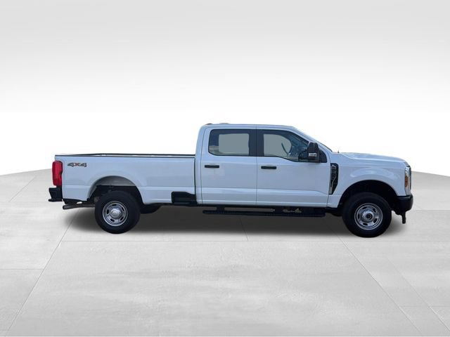 Used 2024 Ford F250 XL AWD/4WD image 2