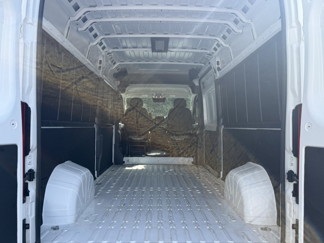 Used 2026 RAM ProMaster 2500 w/ Convenience Group FWD image 7