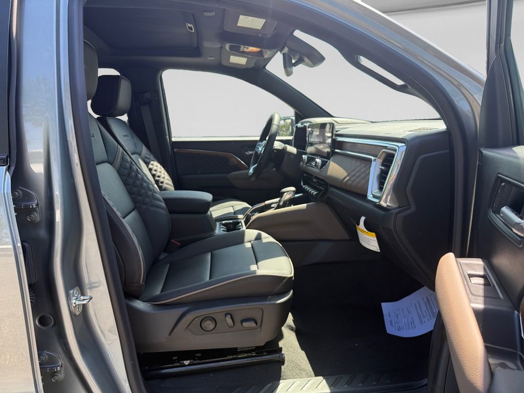 New 2026 GMC Canyon Denali AWD/4WD image 17