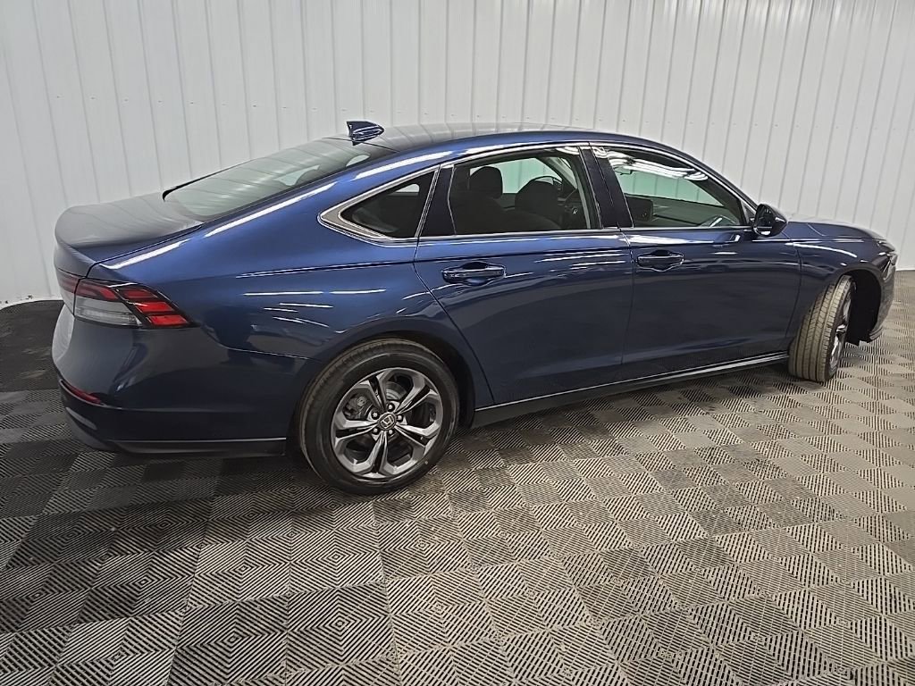 Used 2023 Honda Accord EX image 3