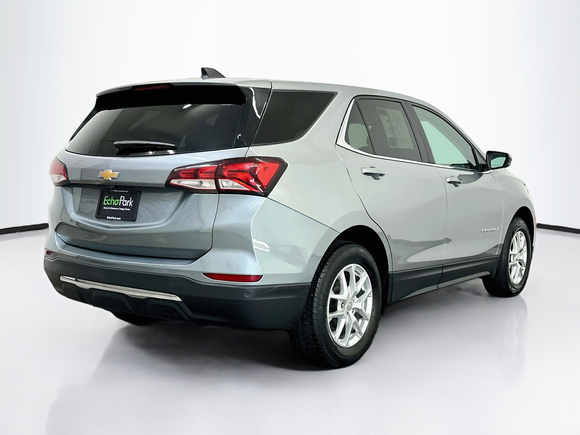 Used 2024 Chevrolet Equinox LT AWD/4WD image 9