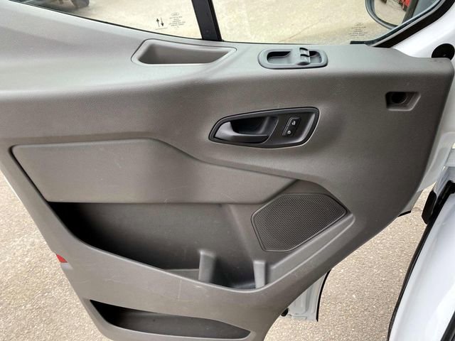 Used 2022 Ford E-Transit 148 High Roof image 22