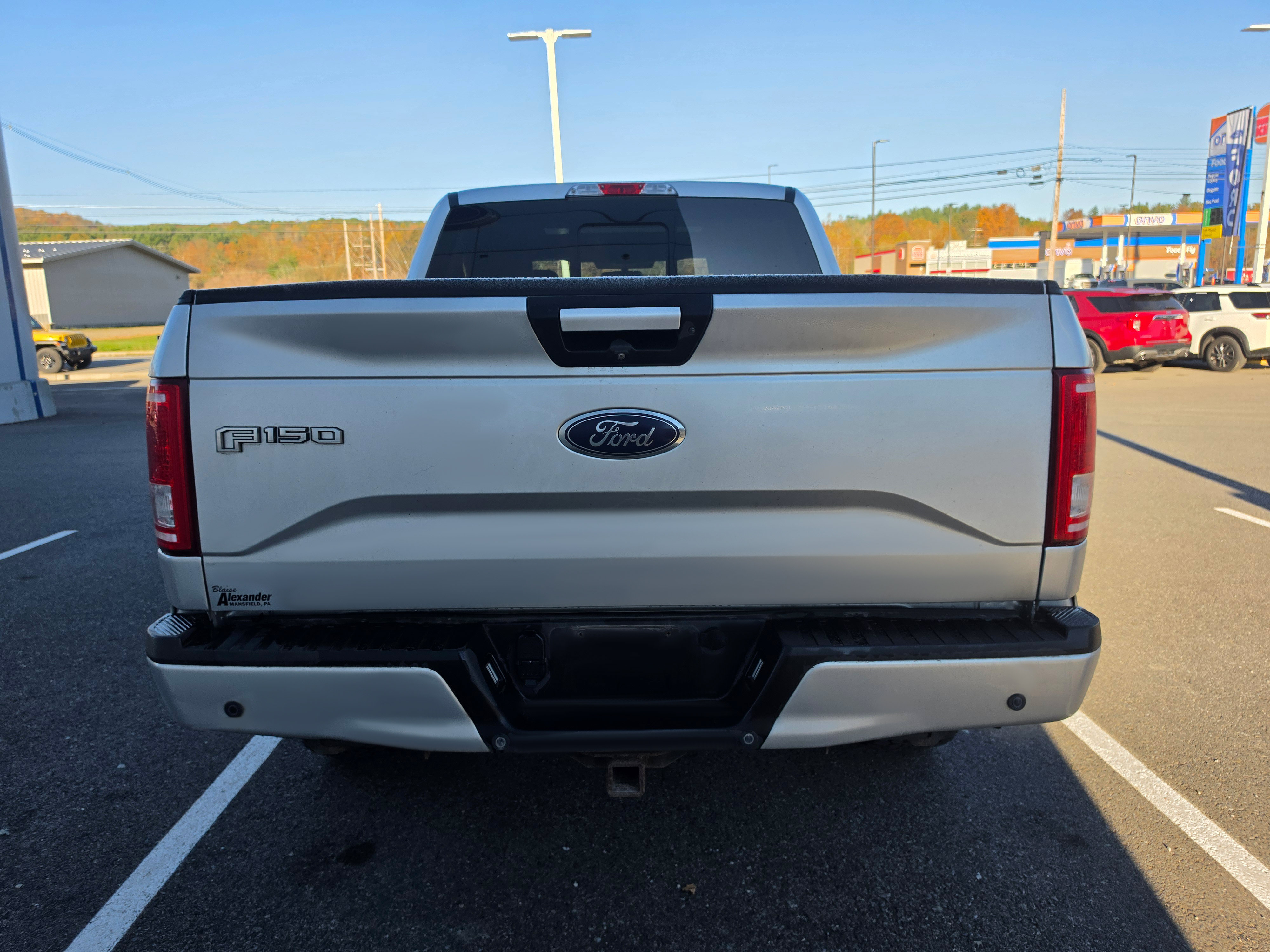 Used 2016 Ford F150 XLT w/ Equipment Group 302A Luxury AWD/4WD image 4