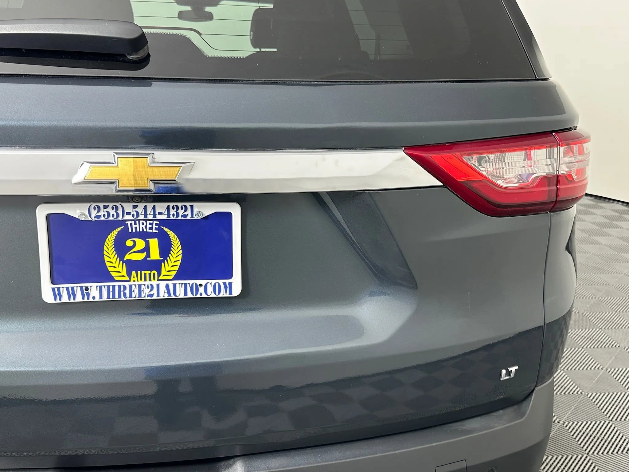 Used 2018 Chevrolet Traverse LT image 12