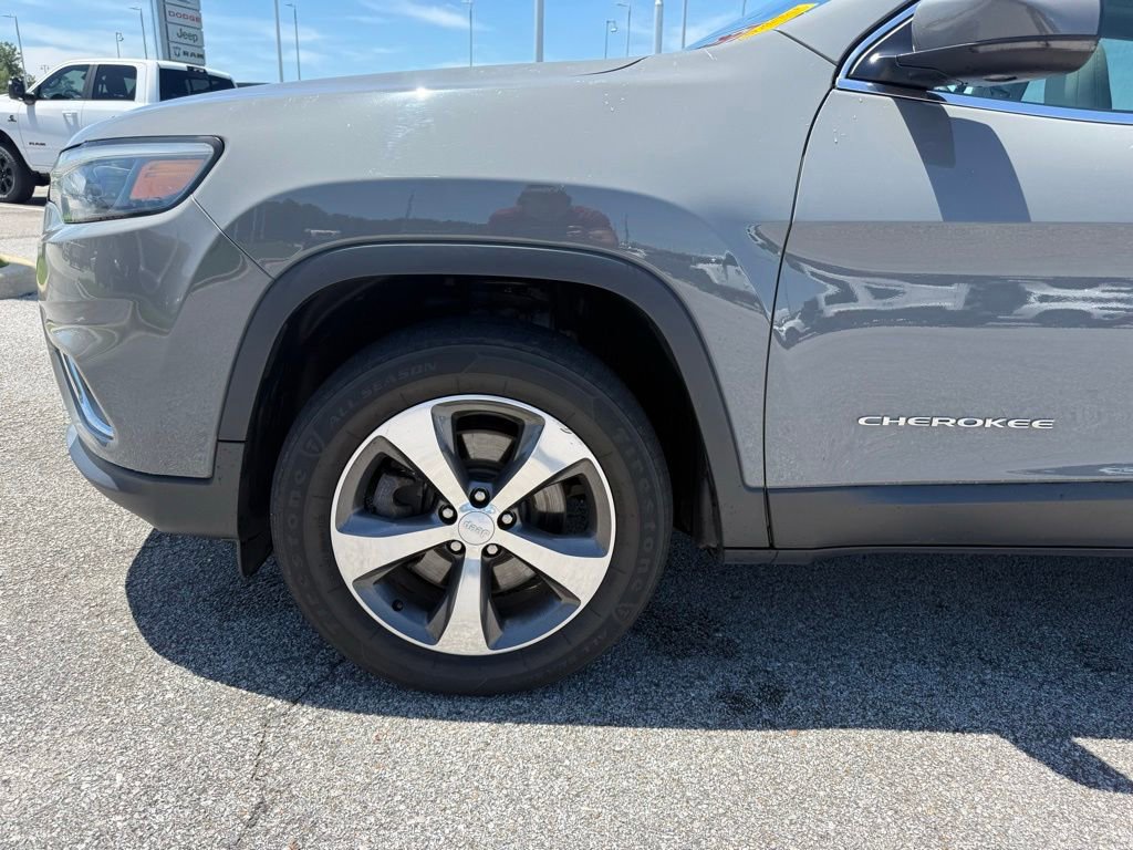 Used 2019 Jeep Cherokee Limited w/ Luxury Group AWD/4WD image 21