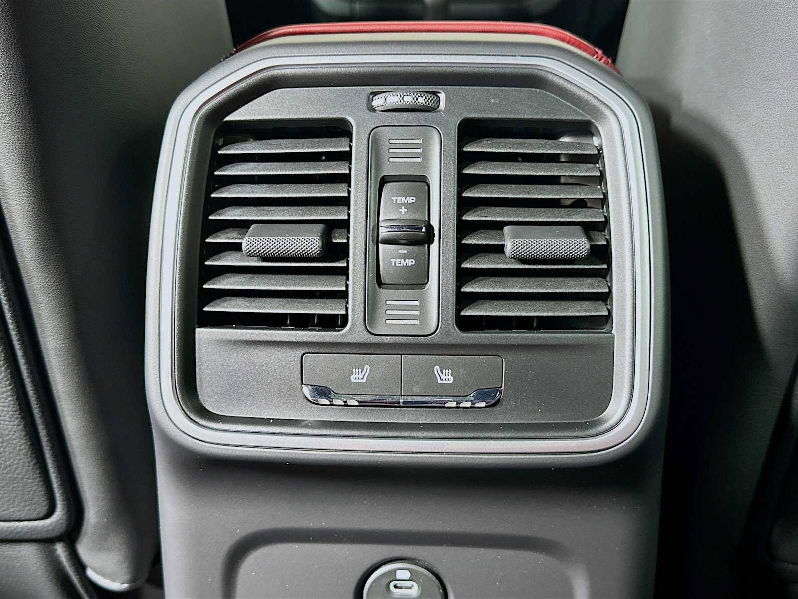 New 2026 Porsche Macan image 26