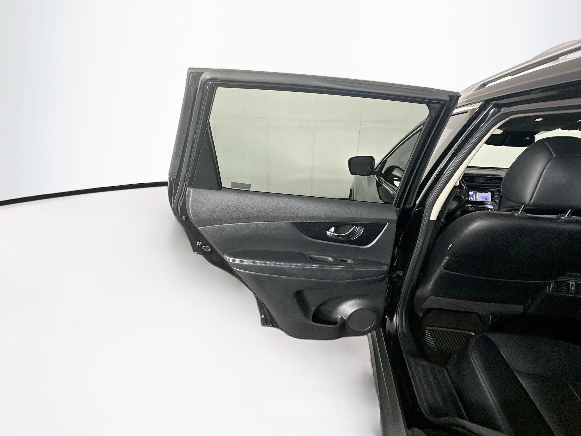 Used 2017 Nissan Rogue SL FWD image 26
