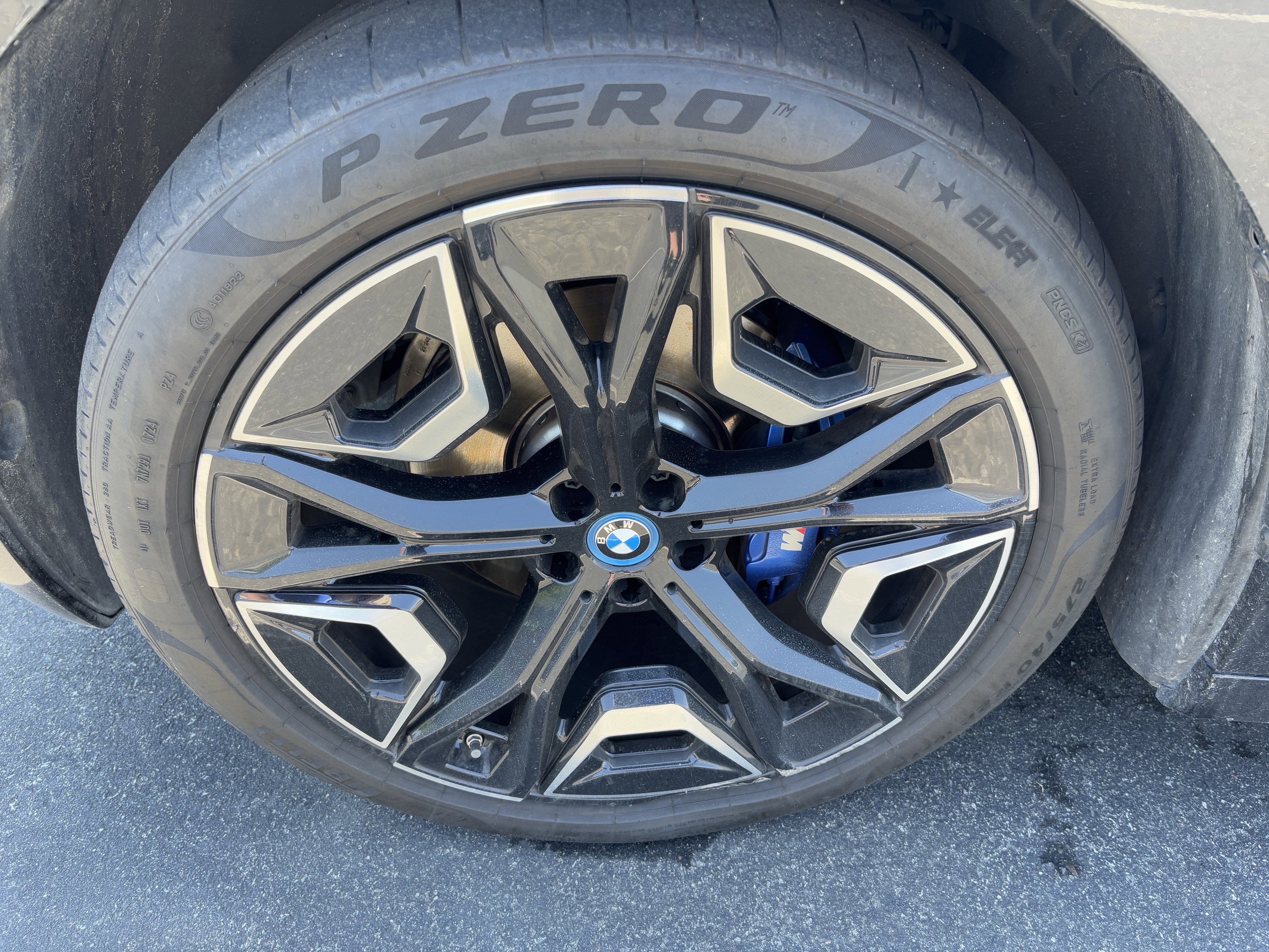 Certified 2024 BMW iX M60 AWD/4WD image 33
