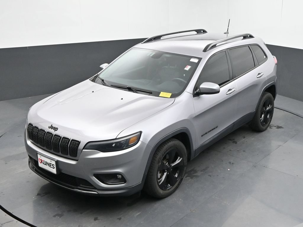 Used 2019 Jeep Cherokee Latitude Plus FWD image 17