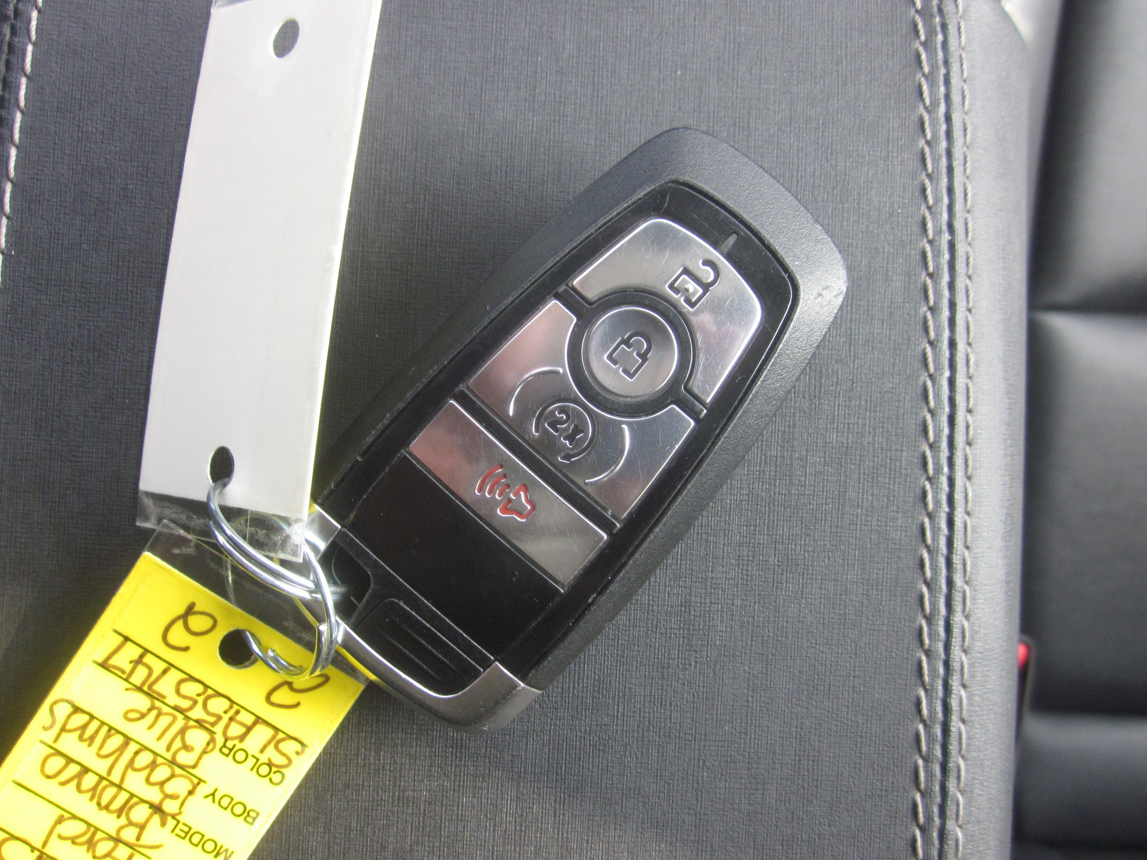 Used 2025 Ford Bronco Badlands AWD/4WD image 14