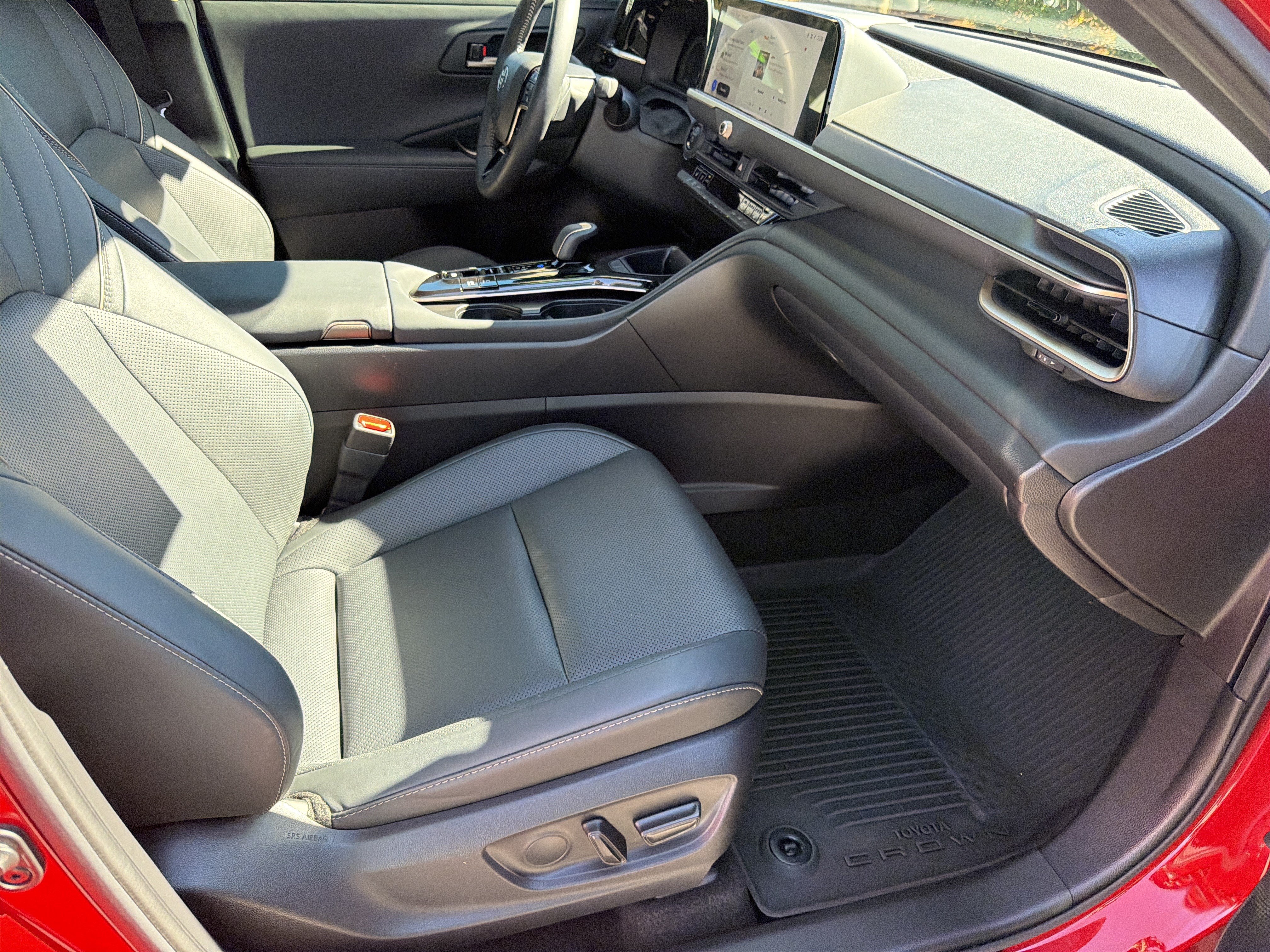 Certified 2024 Toyota Crown AWD/4WD image 24