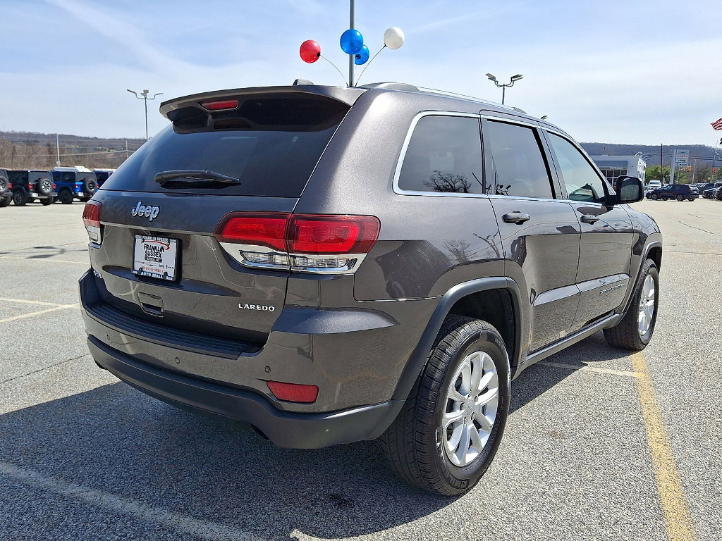 Certified 2021 Jeep Grand Cherokee Laredo image 52