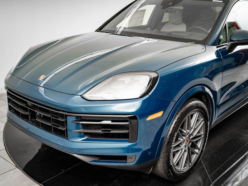 New 2026 Porsche Cayenne Coupe image 13