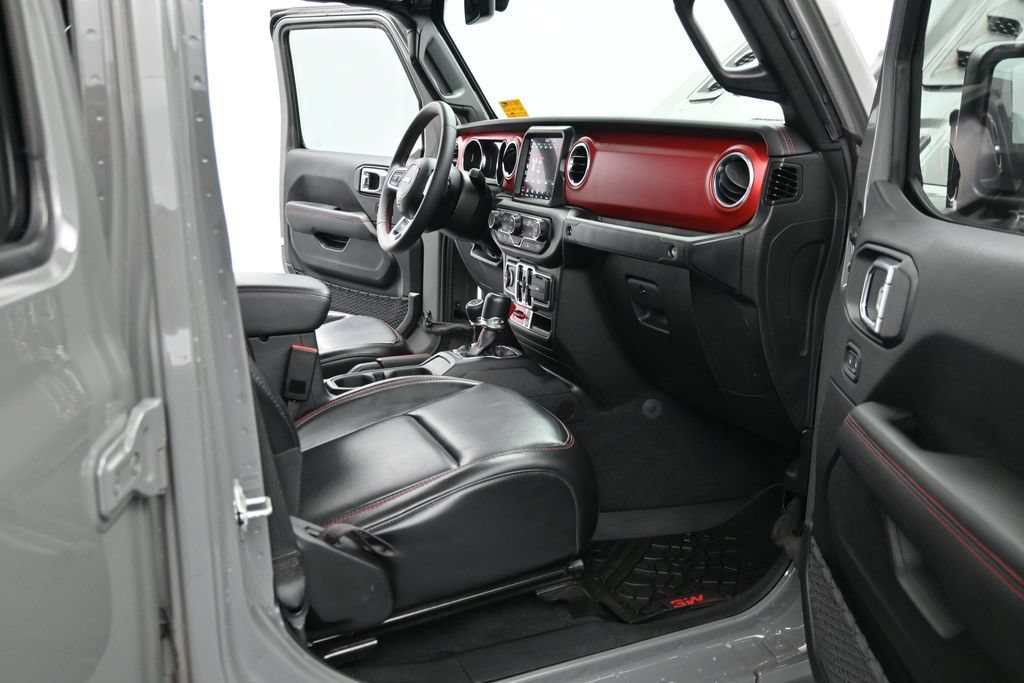 Used 2023 Jeep Gladiator Rubicon w/ Trailer Tow Package AWD/4WD image 11