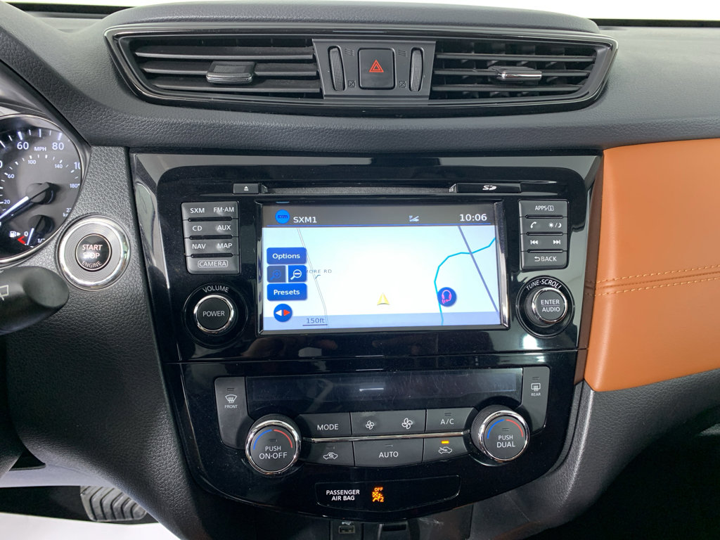 Used 2017 Nissan Rogue SL w/ SL Premium Package image 26