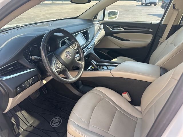 Used 2020 Buick Enclave Premium w/ Sun and Sites Package image 11