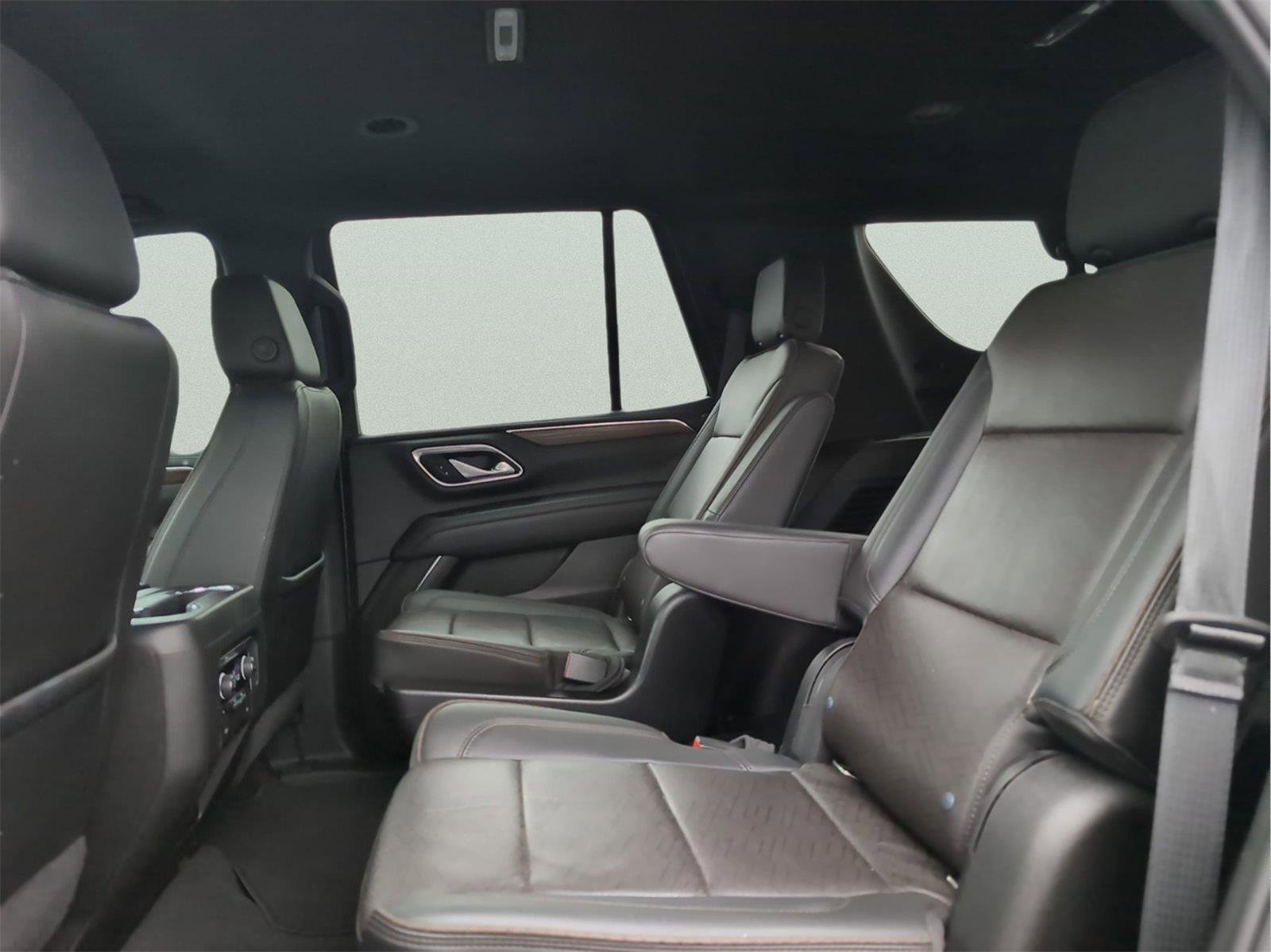 Used 2021 Chevrolet Tahoe High Country RWD image 34