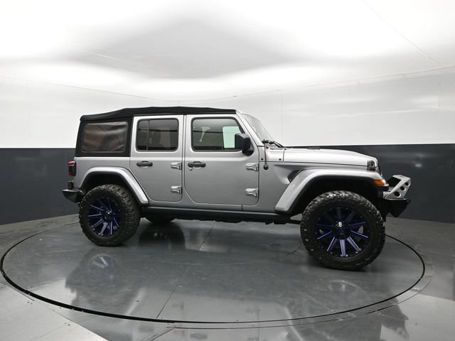Used 2019 Jeep Wrangler Unlimited Sahara AWD/4WD image 6