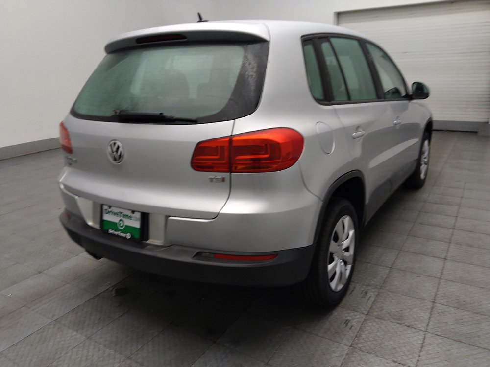 Used 2017 Volkswagen Tiguan Limited FWD image 9