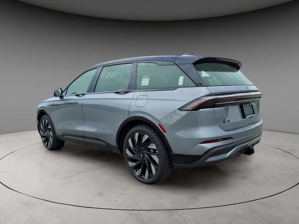 New 2025 Lincoln Nautilus Reserve w/ Jet Appearance Package AWD/4WD image 3