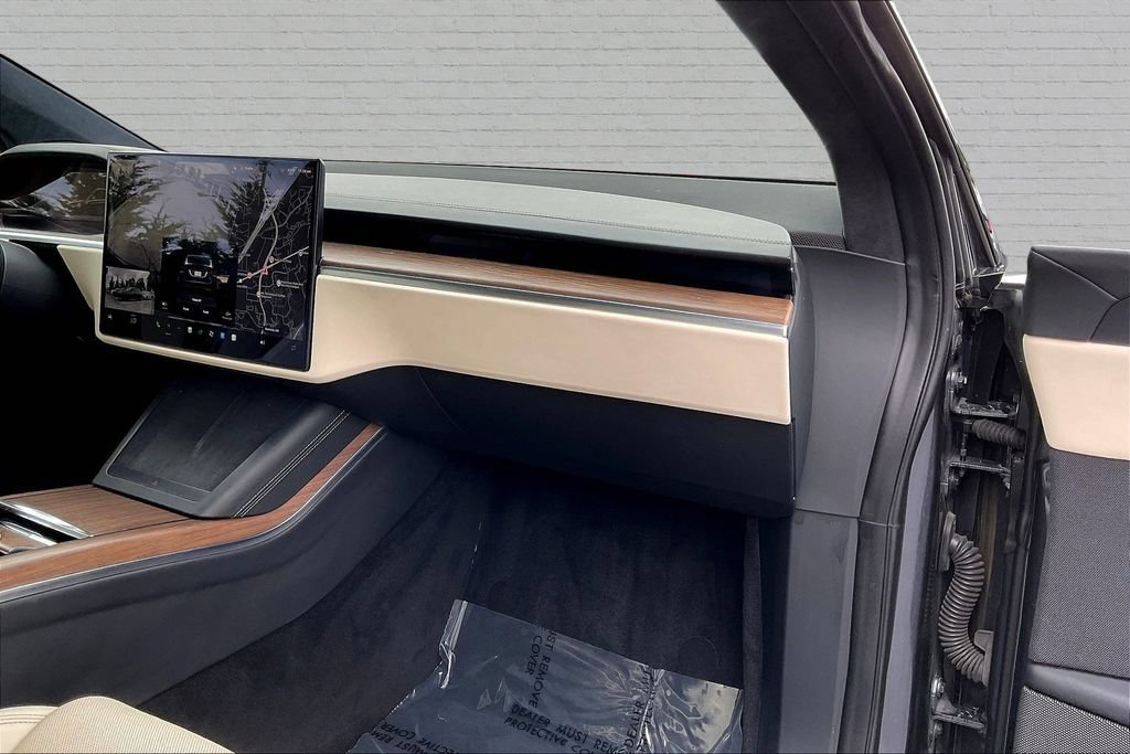 Used 2023 Tesla Model X AWD/4WD image 17