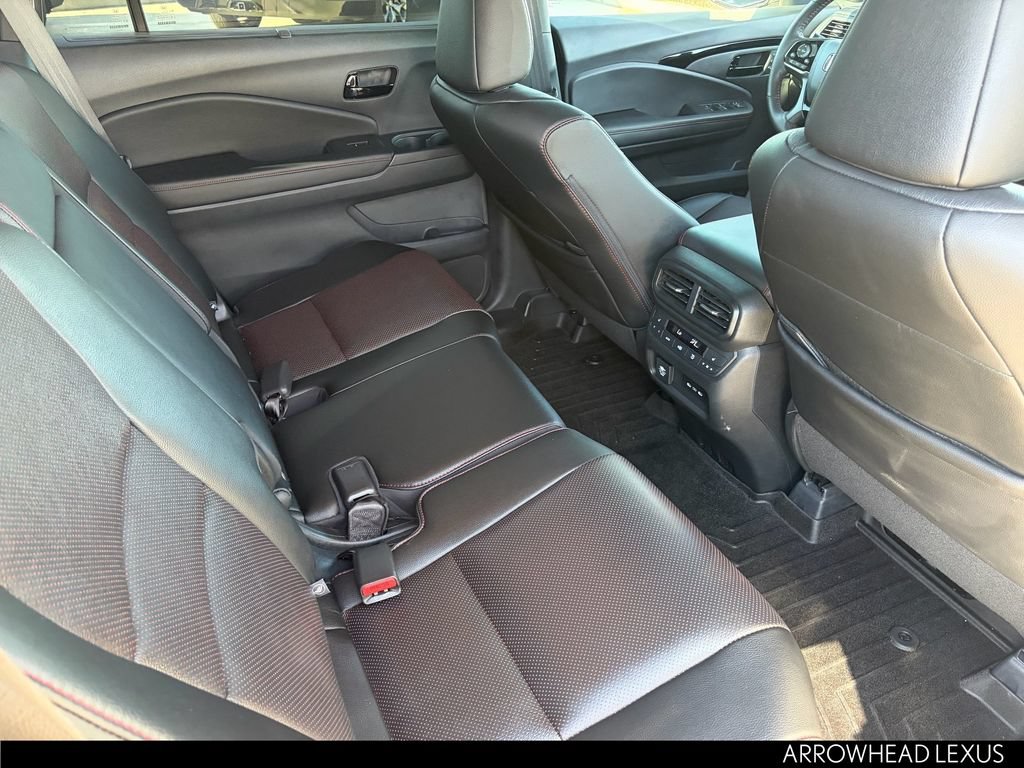 Used 2025 Honda Passport Black Edition image 33