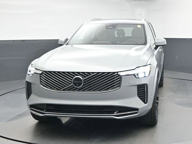 New 2026 Volvo XC90 B6 Plus w/ Protection Package Premier image 3