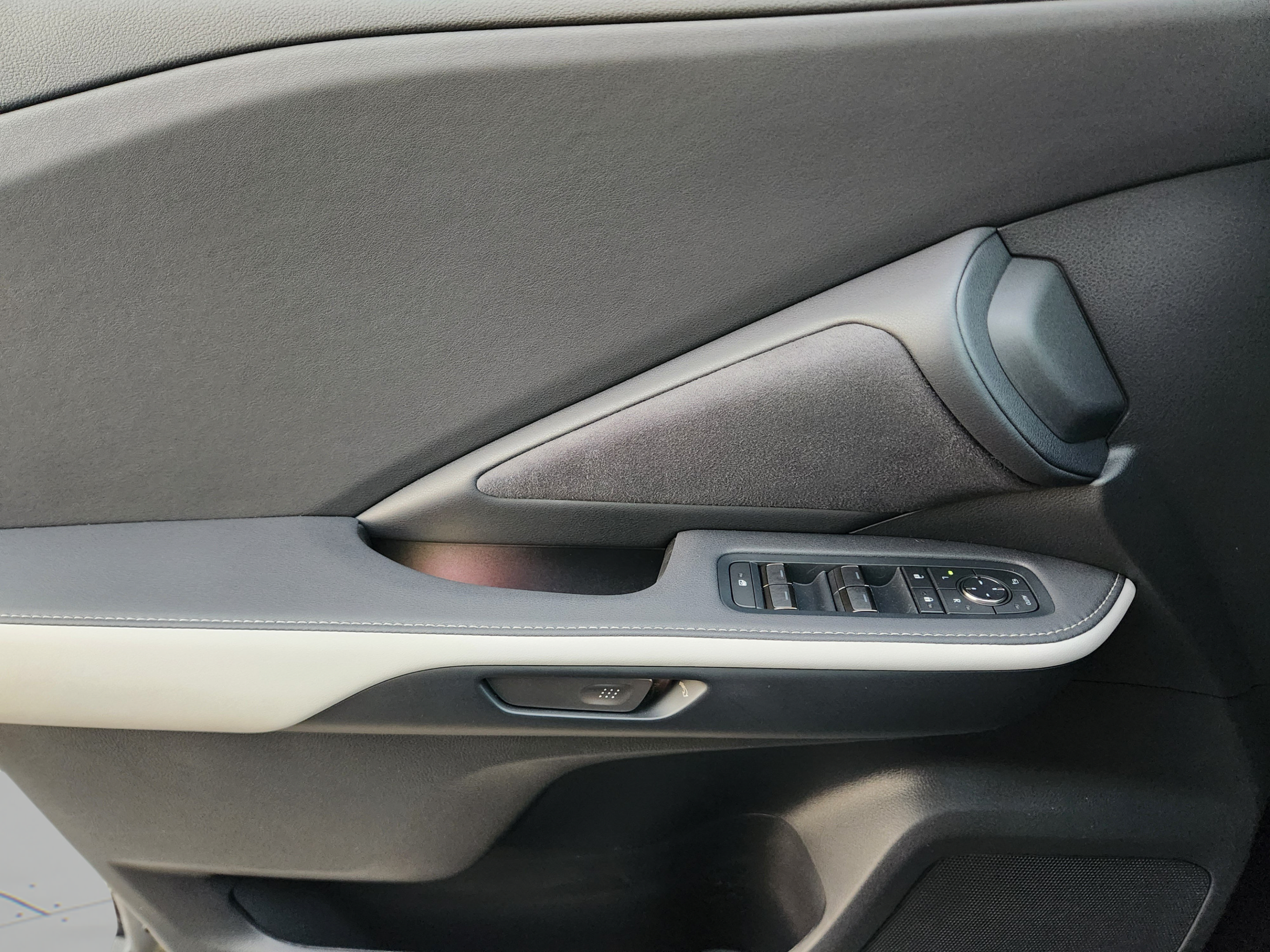 New 2026 Lexus TX 500h AWD w/ Technology Package image 16