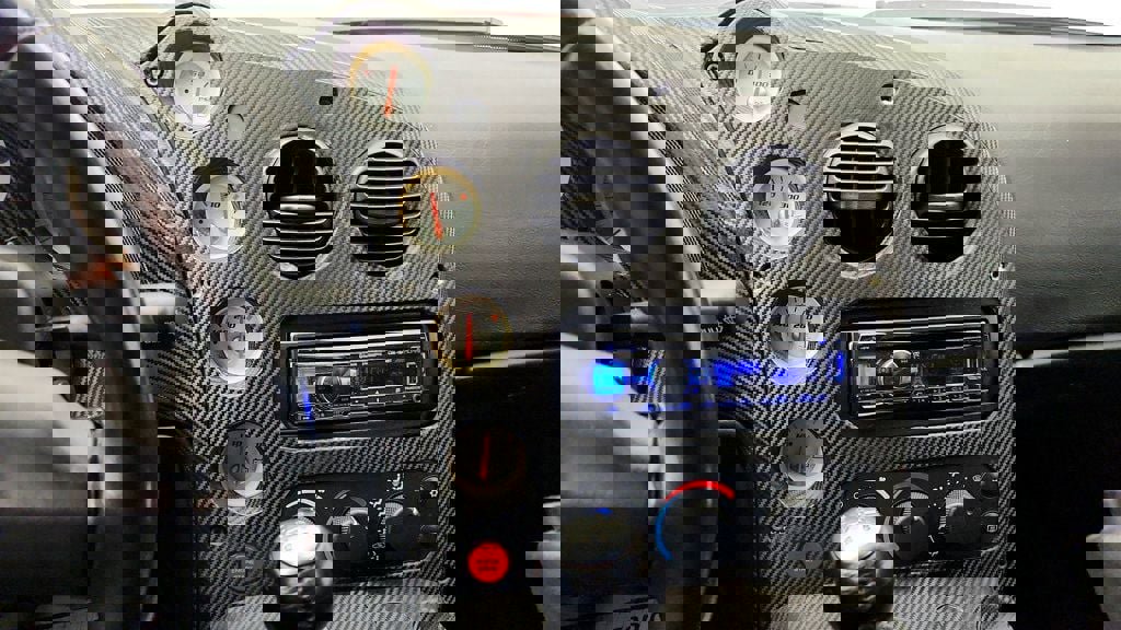 Used 2004 Dodge Viper SRT-10 RWD image 17