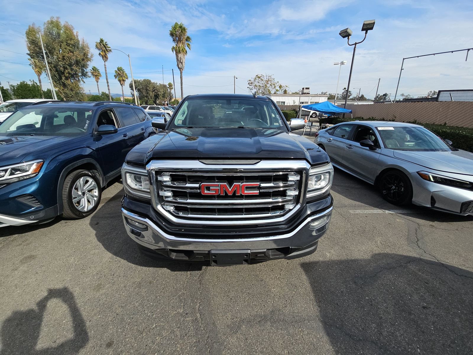 Used 2017 GMC Sierra 1500 SLT w/ SLT Premium Package image 2