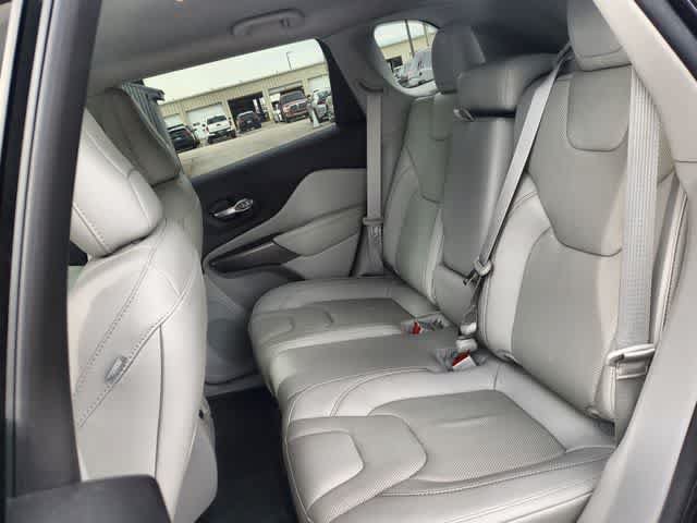 Certified 2021 Jeep Cherokee Latitude Lux w/ Comfort/Convenience Group AWD/4WD image 20