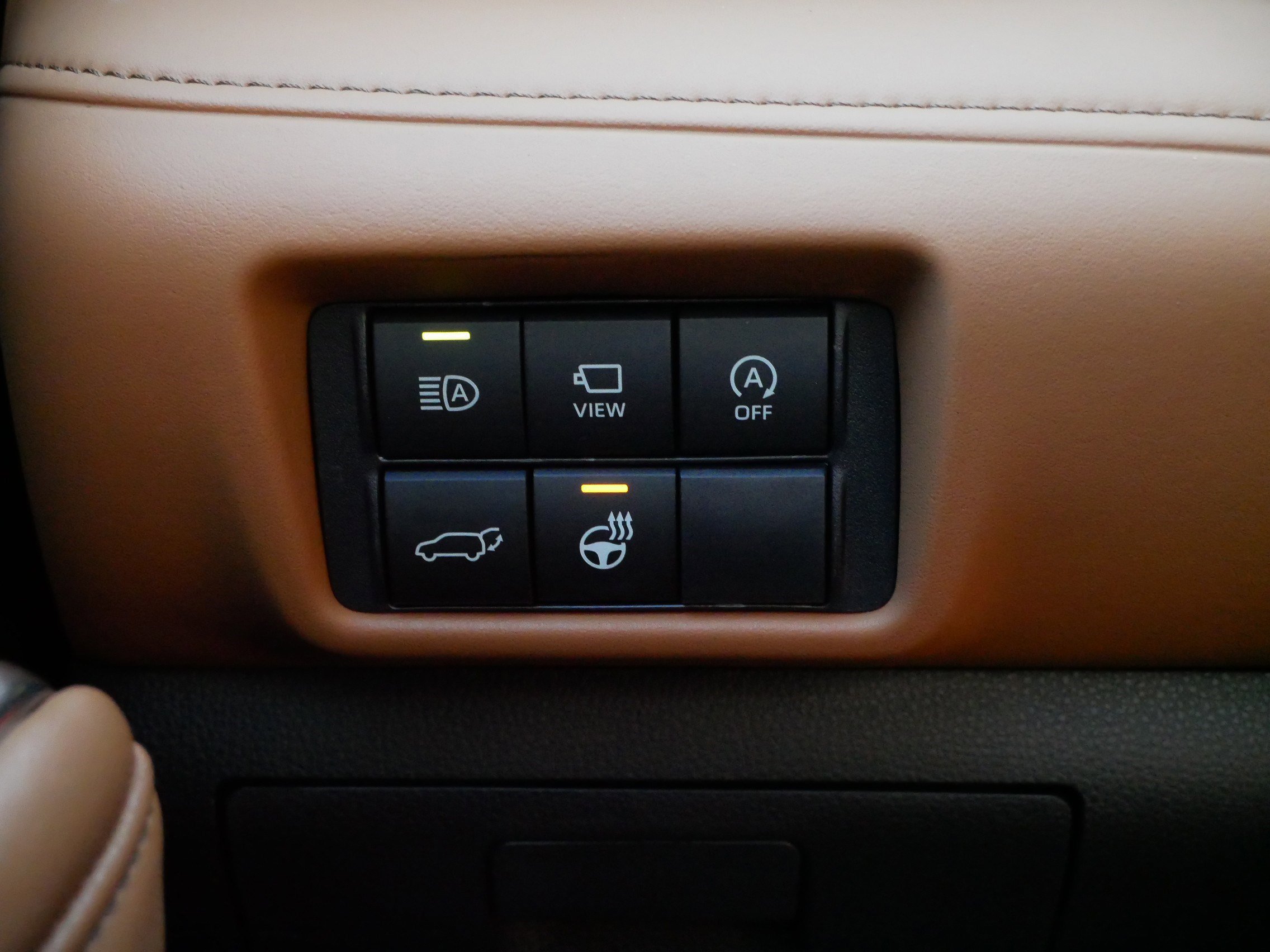 Certified 2026 Toyota Highlander Platinum image 30