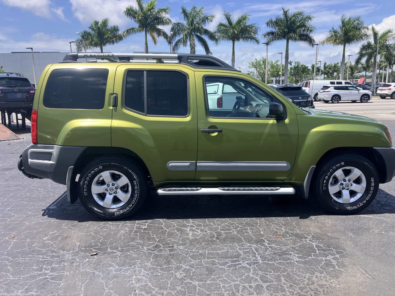 Used 2012 Nissan Xterra S w/ Value Package RWD image 2