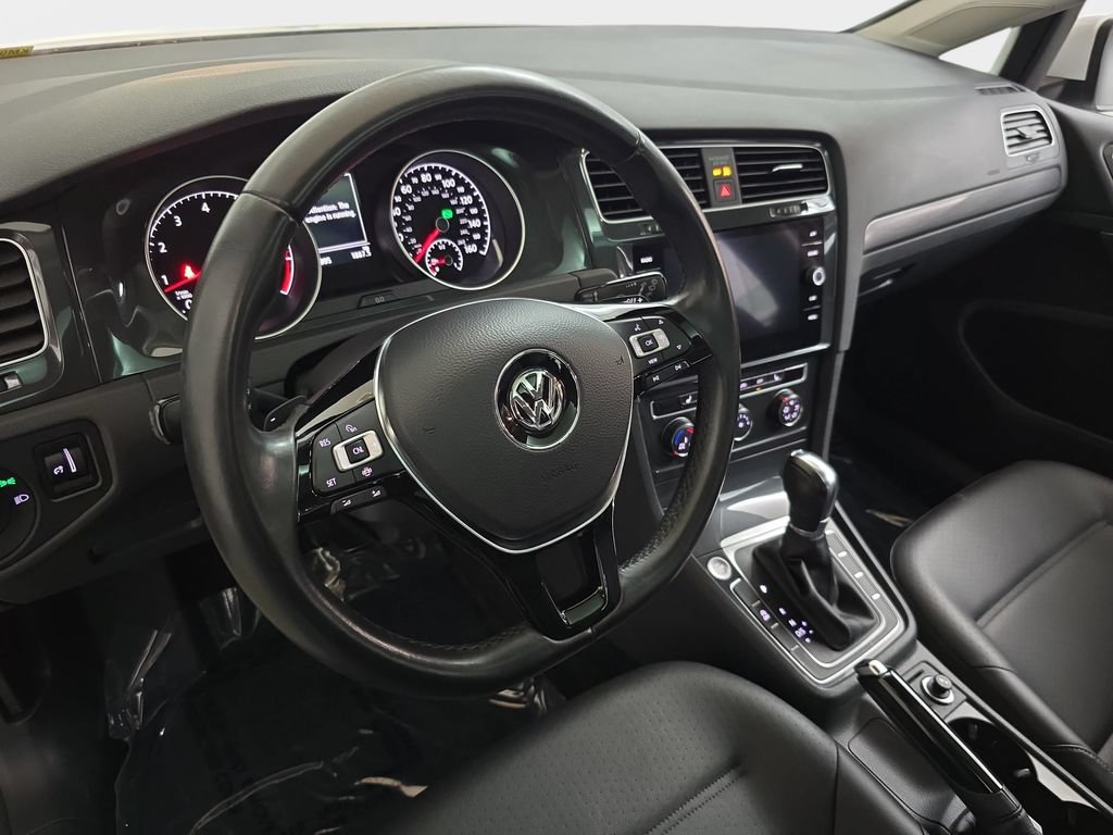Used 2019 Volkswagen Golf SE FWD image 18