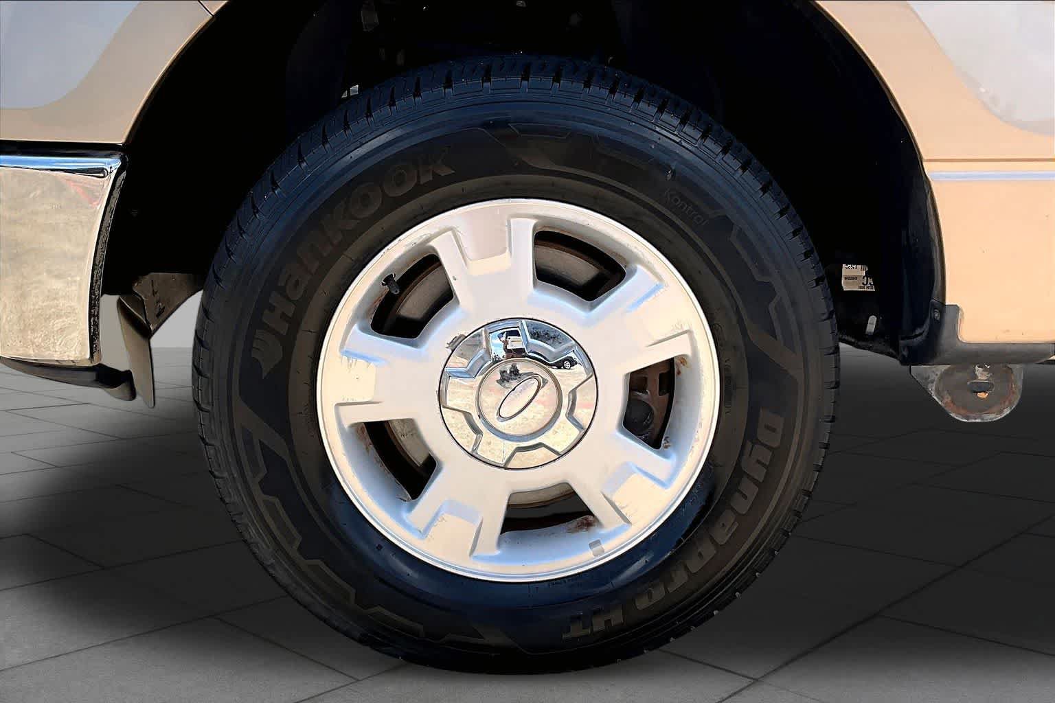 Used 2012 Ford F150 XLT RWD image 11