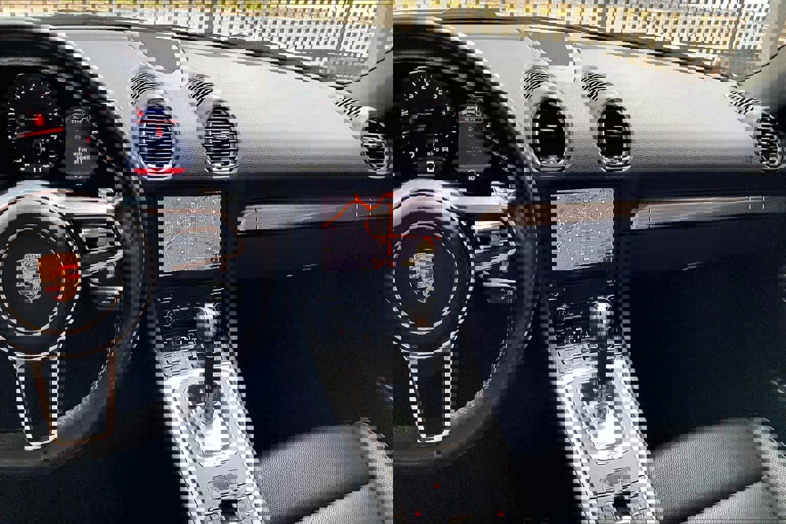 Used 2017 Porsche 718 Boxster image 6