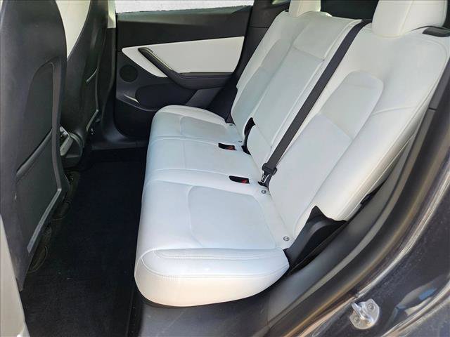 Used 2021 Tesla Model Y Long Range AWD/4WD image 13