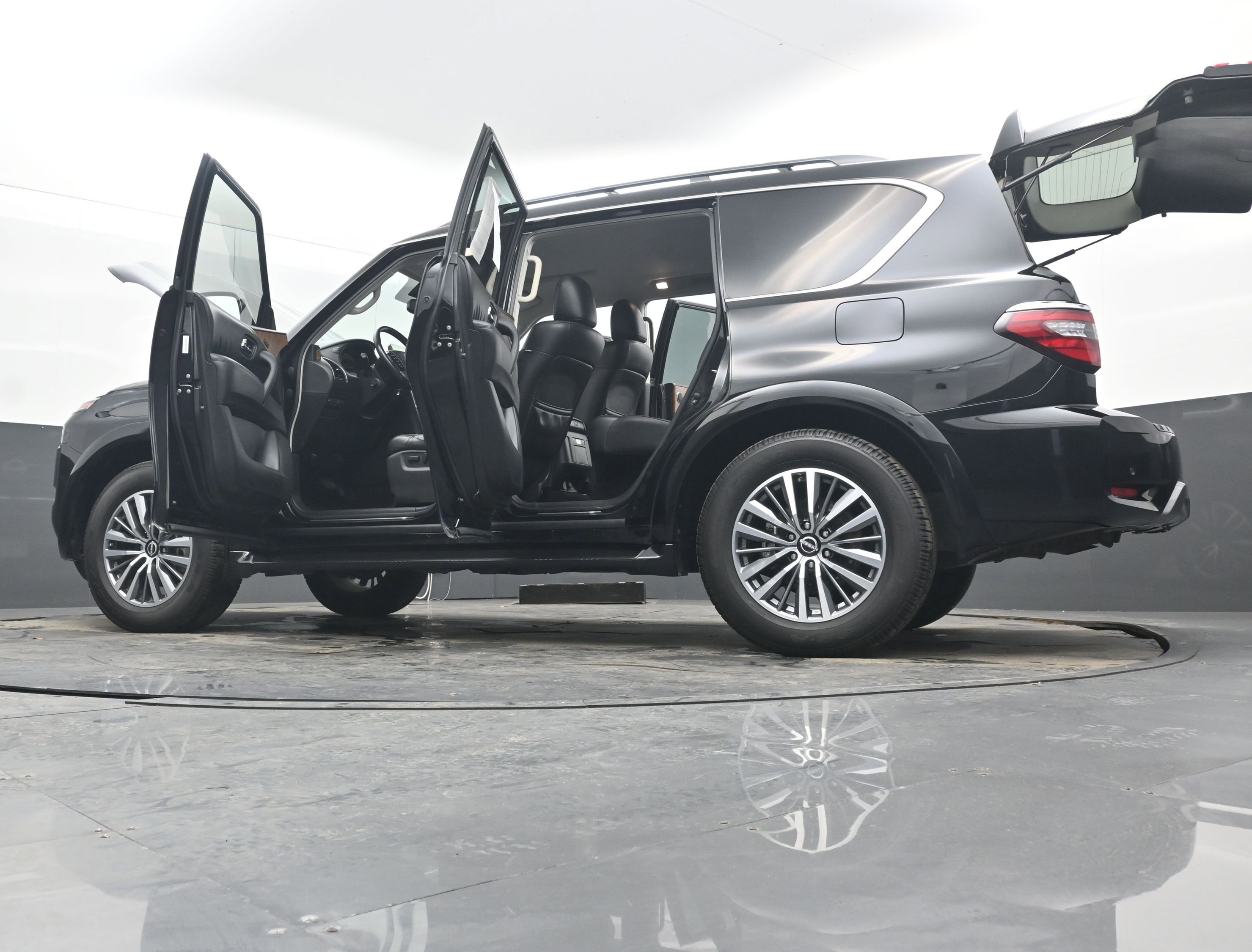 Used 2022 Nissan Armada SL image 41