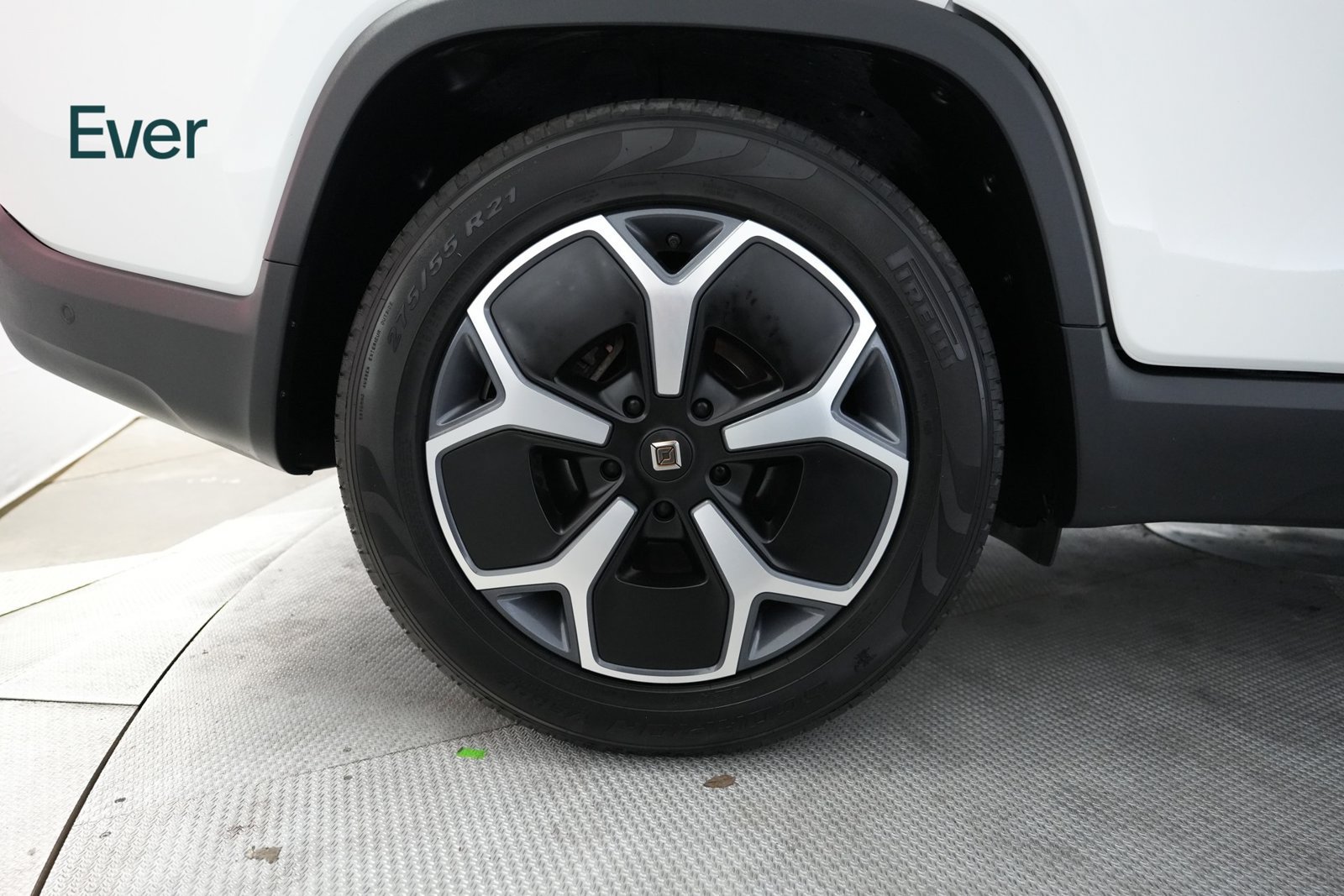 Used 2023 Rivian R1T Adventure Dual AWD/4WD image 22