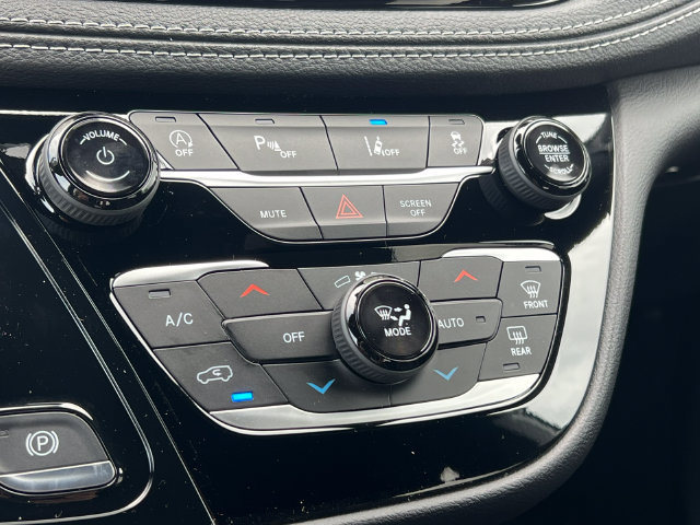 New 2027 Chrysler Pacifica Select FWD image 23