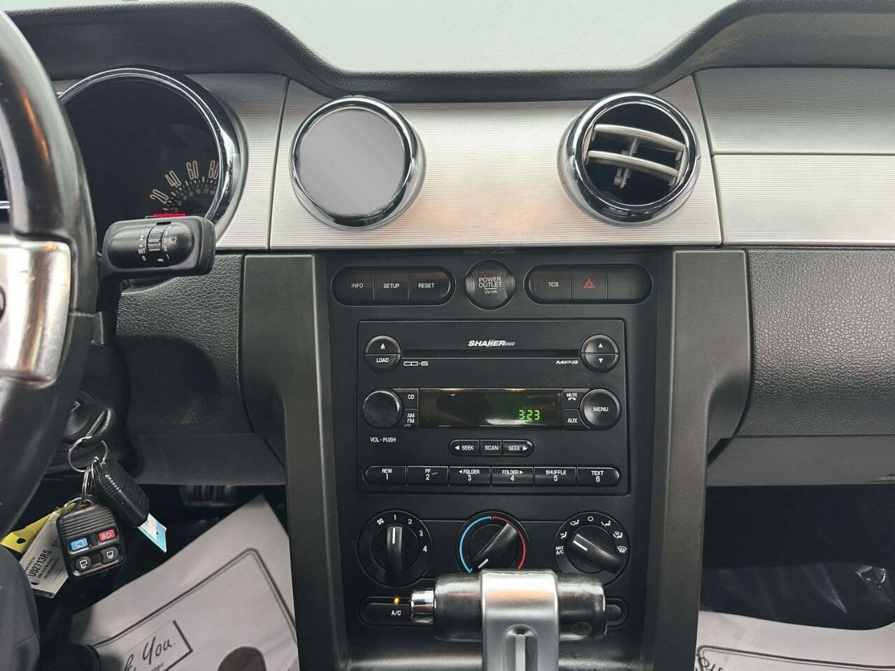 Used 2006 Ford Mustang GT RWD image 24