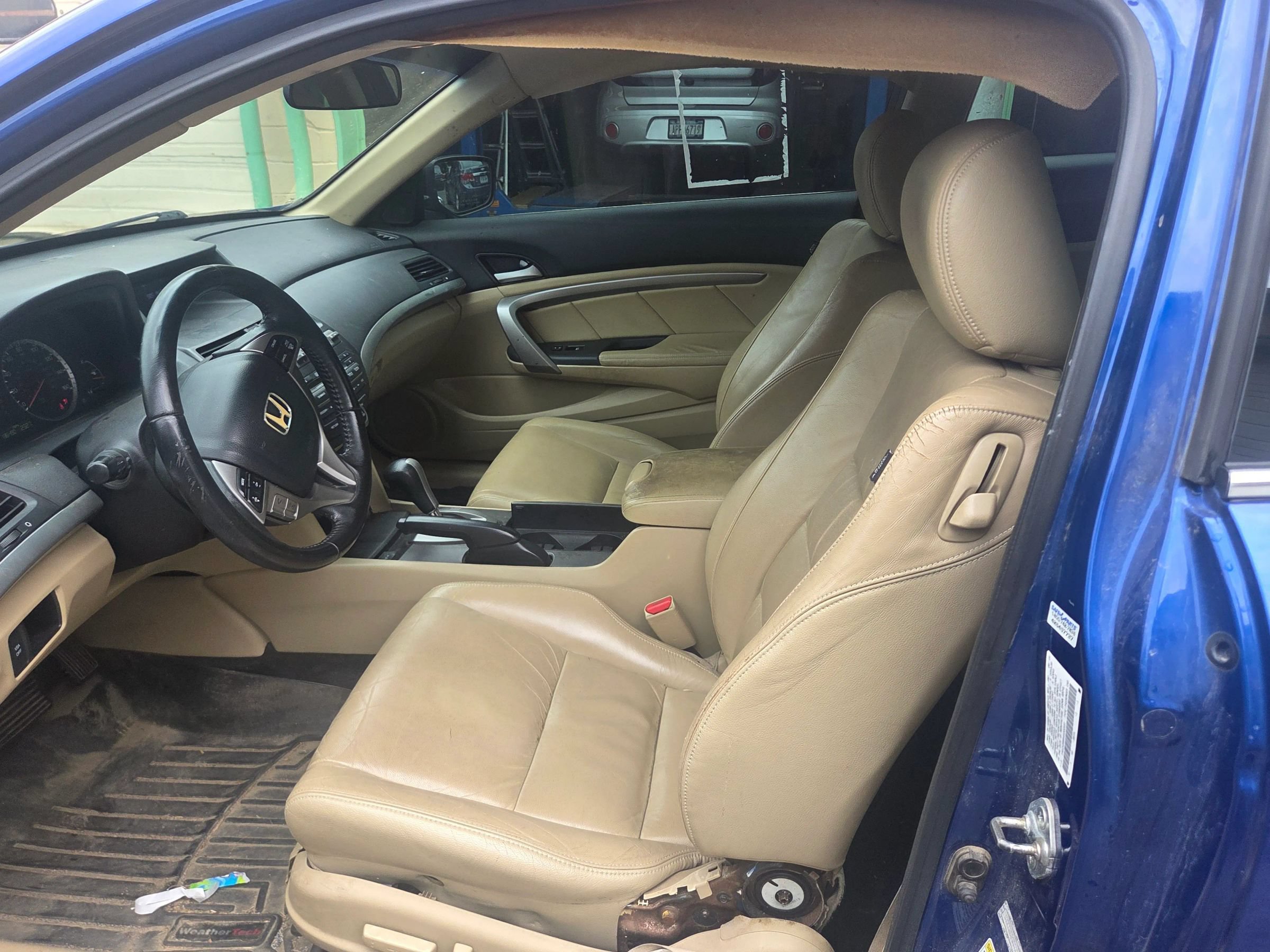 Used 2010 Honda Accord EX-L image 11