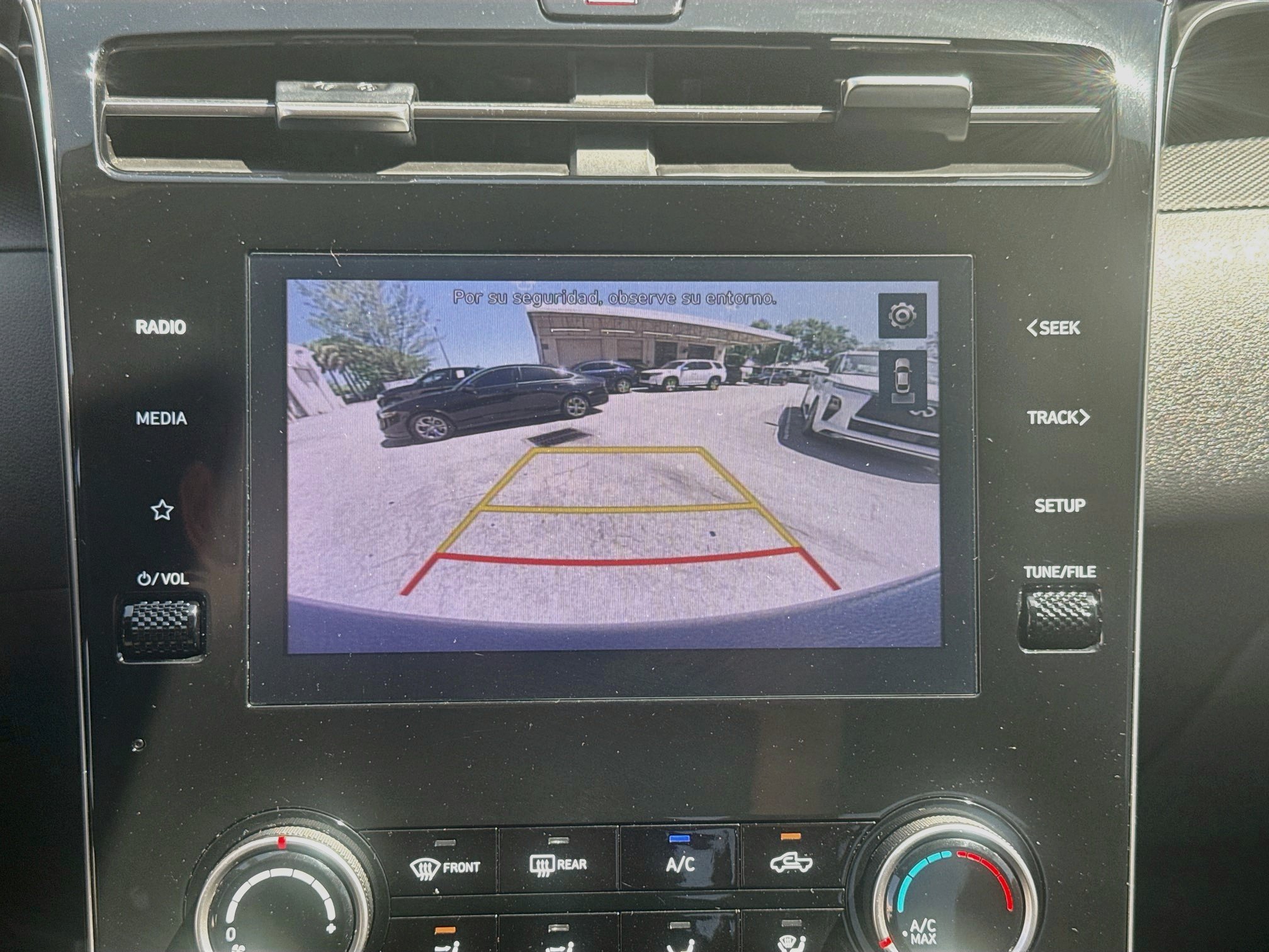 Used 2024 Hyundai Santa Cruz SE FWD image 11