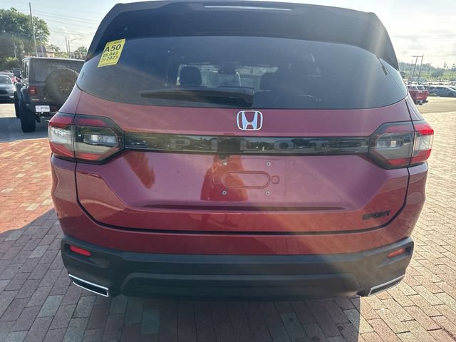 Used 2023 Honda Pilot Sport image 9