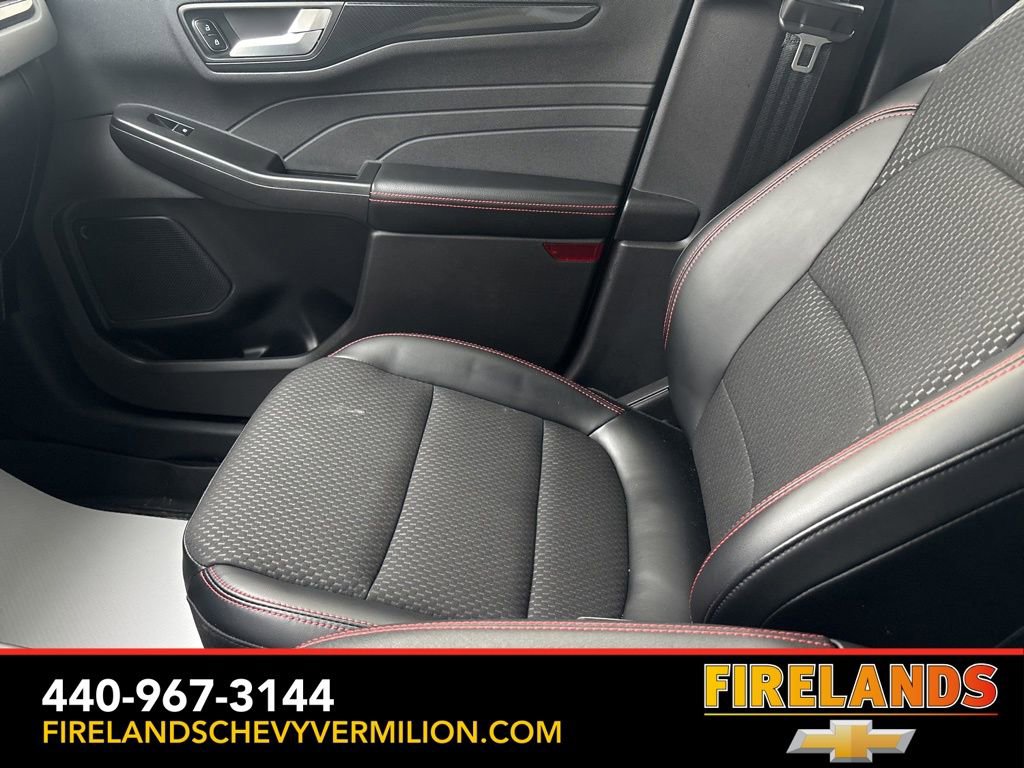 Used 2023 Ford Escape ST-Line w/ Tech Pack #1 AWD/4WD image 16