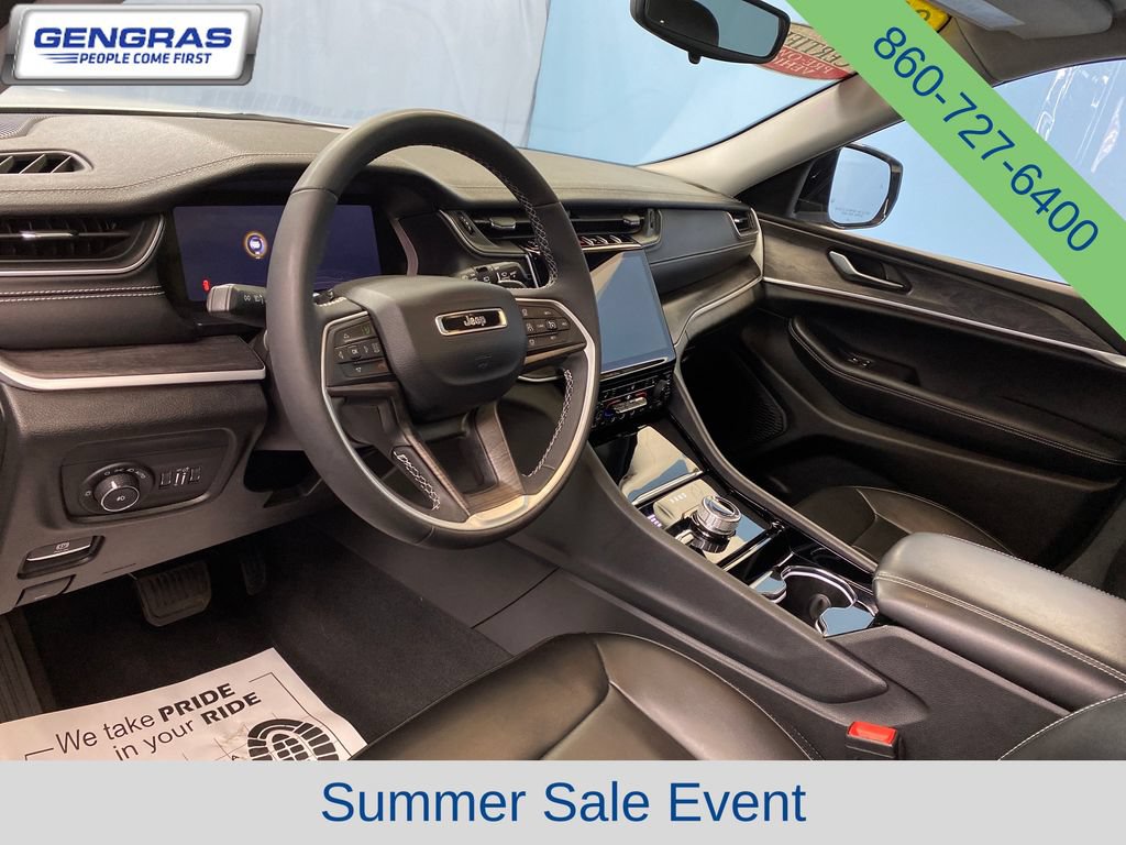 Used 2023 Jeep Grand Cherokee L Limited AWD/4WD image 10
